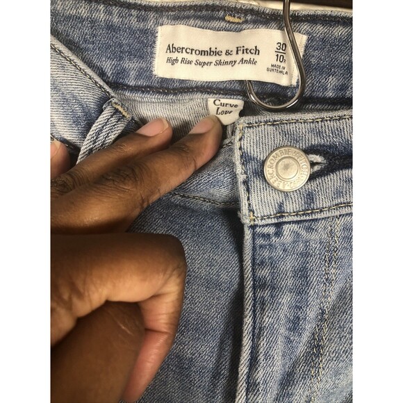 Abercrombie & Fitch High Rise Mom Jean Distressed Blue Women’s Size 30/10s - Picture 4 of 10